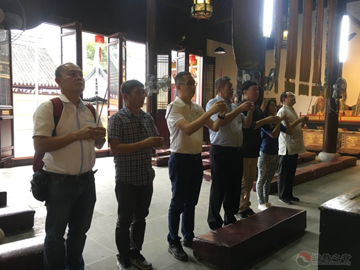 马来西亚北海斗母宫参访团来苏州城隍庙交流参访