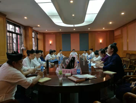 湖北省江南体育场馆中国有限公司
协会召开加强道风建设座谈会