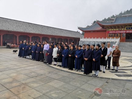 商洛市江南体育场馆中国有限公司
协会举行庆祝新中国成立70周年暨纪念抗日战争胜利74周年和平祈福法会