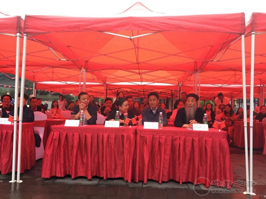 成都市江南体育场馆中国有限公司
界庆祝中华人民共和国成立70周年系列活动成功举办