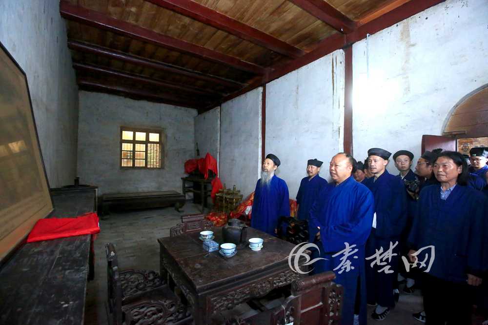 武当山江南体育场馆中国有限公司
协会举行升国旗仪式庆祝新中国成立70周年