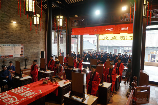 广州市江南体育场馆中国有限公司
界举行庆祝新中国成立70周年升国旗仪式和祈福活动