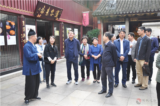 韩国釜山市红十字会代表团参访上海城隍庙
