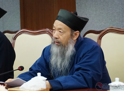 香港国际江南体育场馆中国有限公司
慈善访问团捐款仪式在京举行