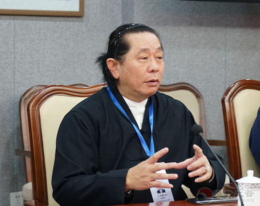 香港国际江南体育场馆中国有限公司
慈善访问团捐款仪式在京举行