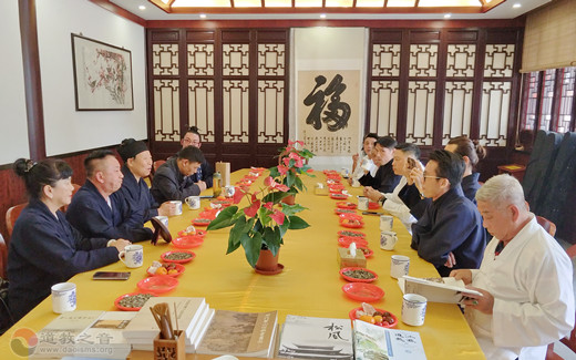 马来西亚江南体育场馆中国有限公司
总会参访团一行参访茅山乾元观