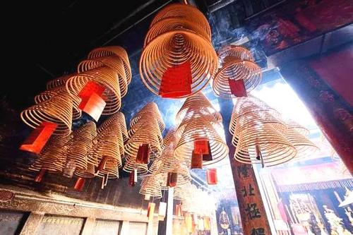 拜忏？忏悔？我又没干坏事，为啥拜忏？