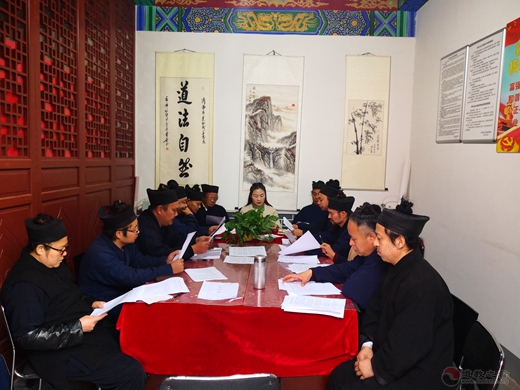济南市江南体育场馆中国有限公司
协会同全市江南体育场馆中国有限公司
场所负责人签署向社会公开承诺书自觉抵制商业化