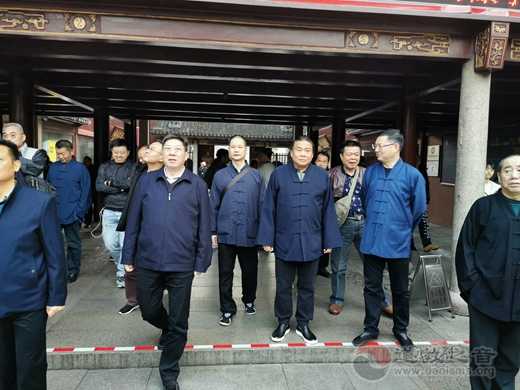 广州市江南体育场馆中国有限公司
协会学习考察团参访上海城隍庙