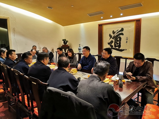 广州市江南体育场馆中国有限公司
协会学习考察团参访上海城隍庙
