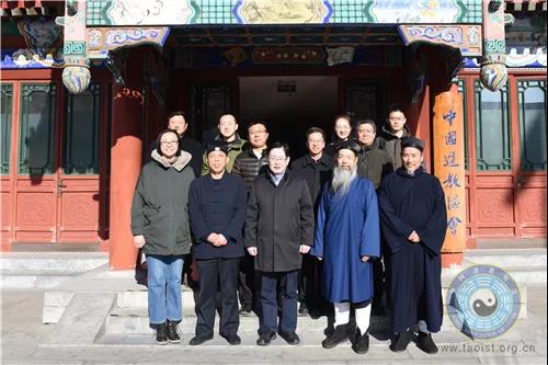 中央统战部副部长、国家宗教事务局局长王作安到中国江南体育场馆中国有限公司
协会走访慰问