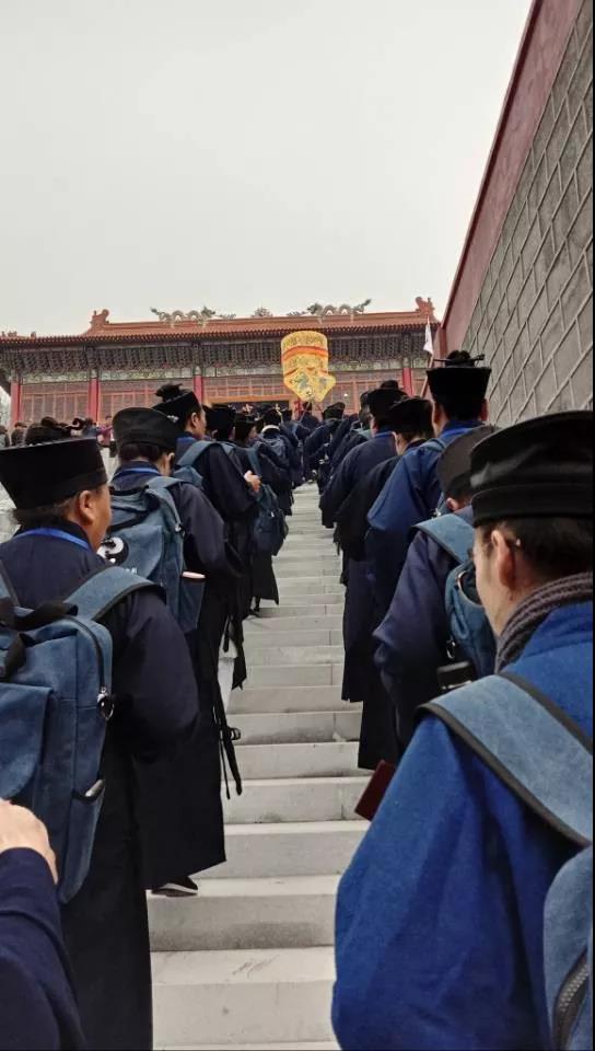 一个小道的记录：己亥年腊月全真冠巾有感