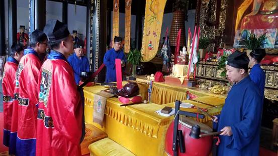 江苏省泰州江南体育场馆中国有限公司
界举行纪念抗战胜利75周年和平祈祷法会