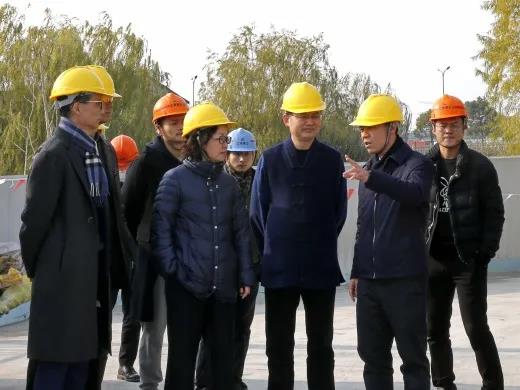 上海市闵行区委常委、统战部部长李红珍赴浦江镇检查宗教场所安全工作