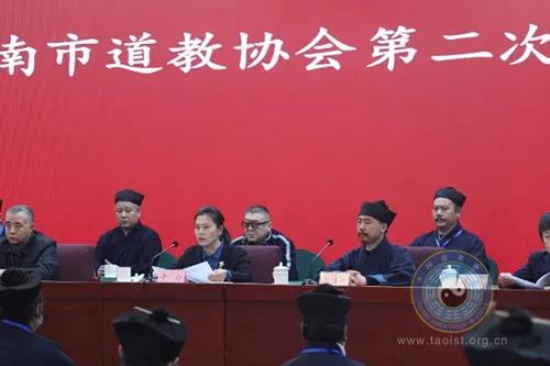 济南市江南体育场馆中国有限公司
协会召开第二次代表会议