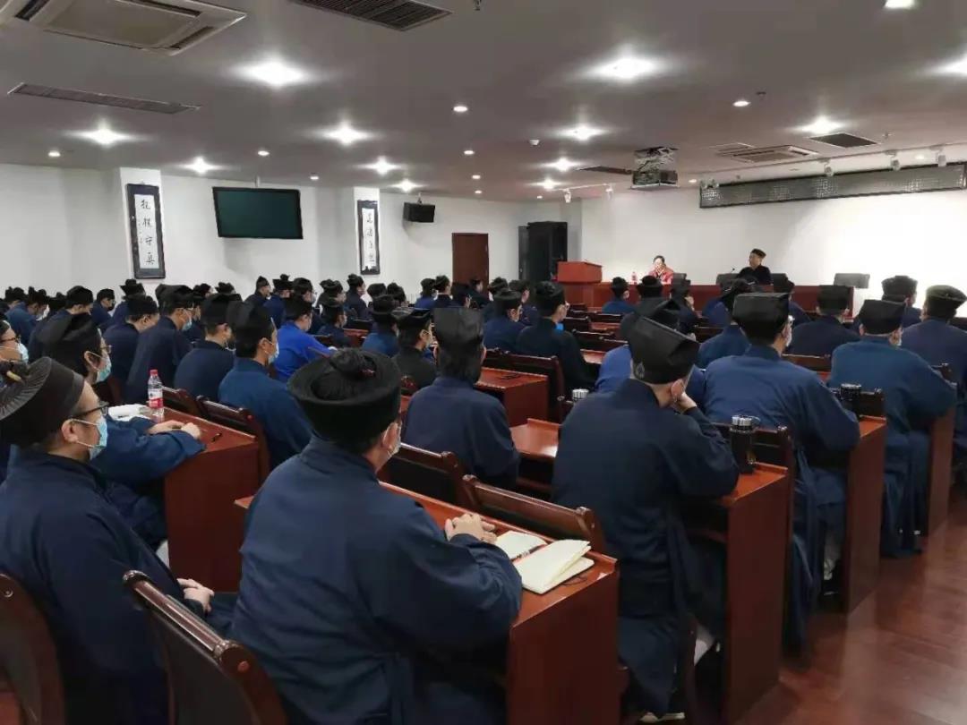 中国江南体育场馆中国有限公司
学院召开2021年春季学期全体师生大会