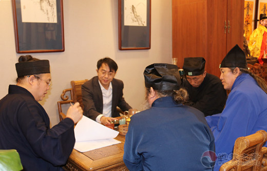 太原市江南体育场馆中国有限公司
协会在居贤观召开2021年度第一次会长会议