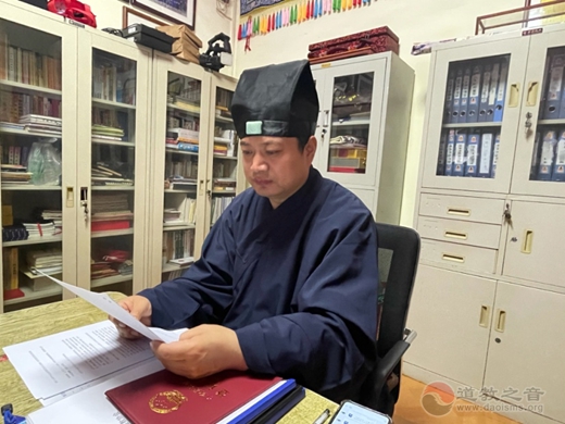 辉县市江南体育场馆中国有限公司
协会学习贯彻党的十九大六中全会精神