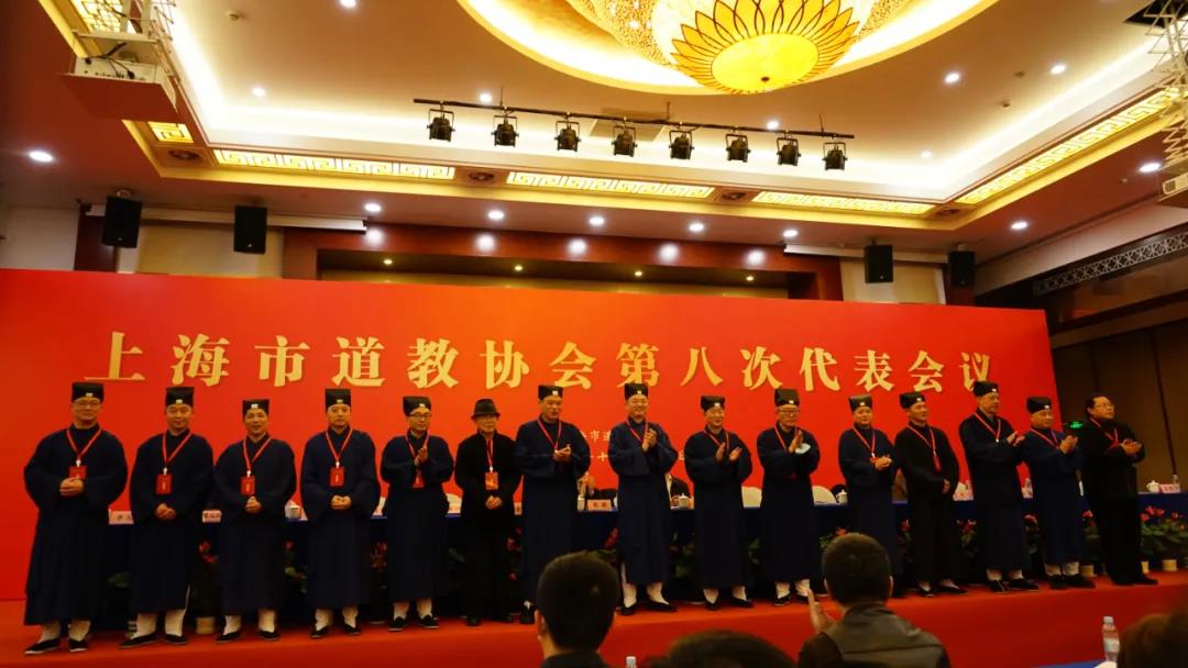 上海市江南体育场馆中国有限公司
协会第八次代表会议胜利召开