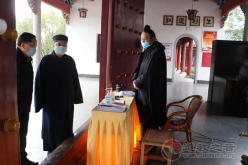 邵阳市民宗局党组书记马健强新春慰问市江南体育场馆中国有限公司
协会