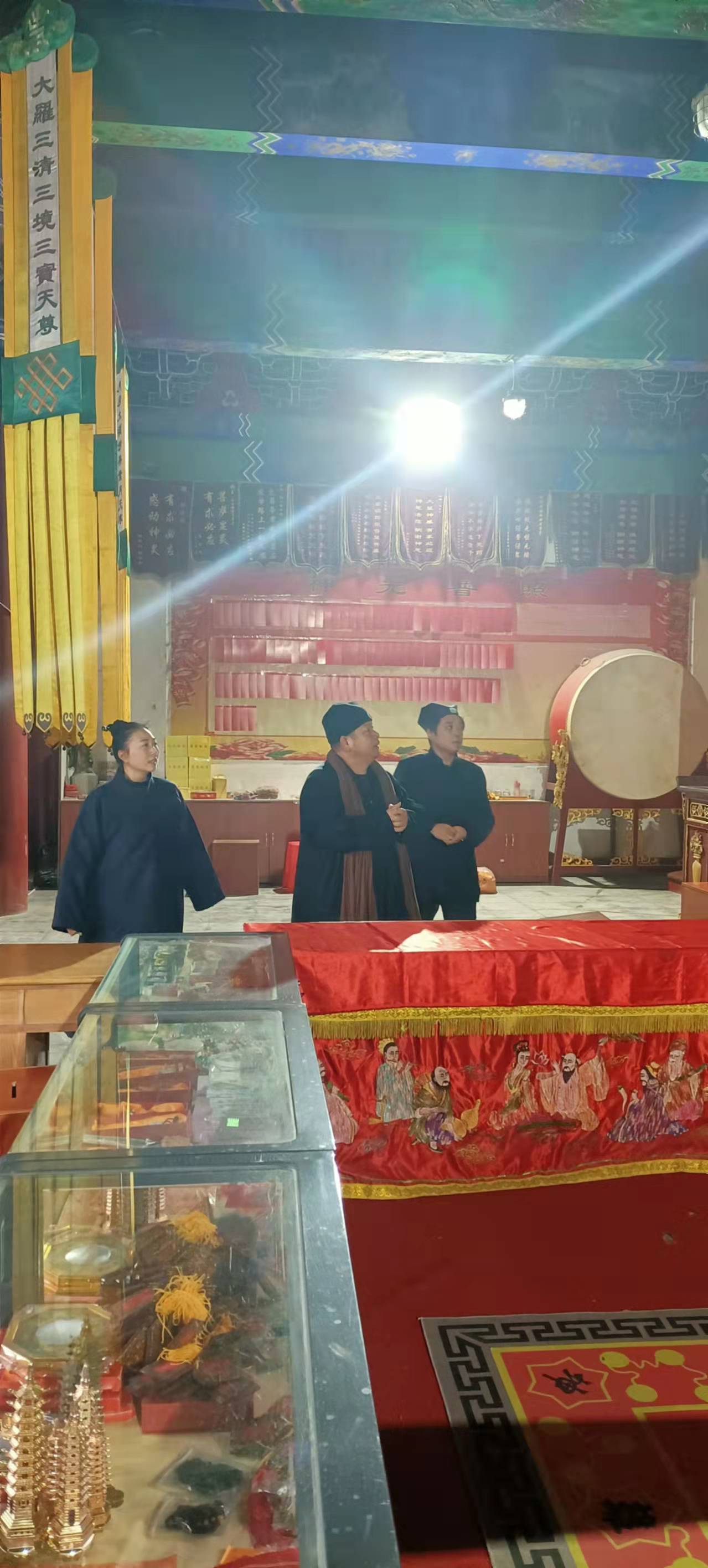湖北省江南体育场馆中国有限公司
界积极应对雨雪天气