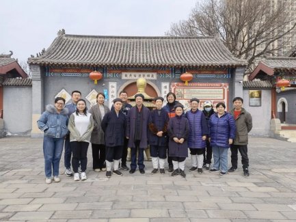 北京市江南体育场馆中国有限公司
协会秘书处赴佑民观学习美丽宫观建设经验并开展植树活动