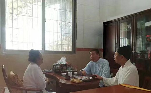 海峡江南体育场馆中国有限公司
学院“捐赠助学·弘道隆德”授牌仪式于厦门太清宫举行