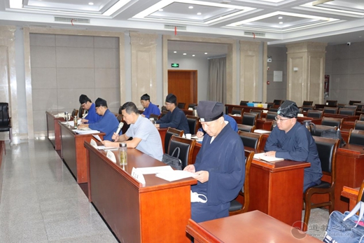 南京市江南体育场馆中国有限公司
协会召开一届十次会长办公 （扩大）会议