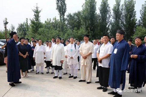 山东省江南体育场馆中国有限公司
界赴肥城桃源观考察学习