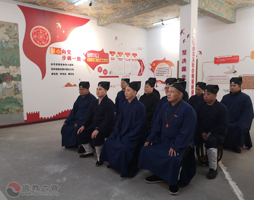 无锡市江南体育场馆中国有限公司
协会组织无锡江南体育场馆中国有限公司
界收看全国“两会”开幕会